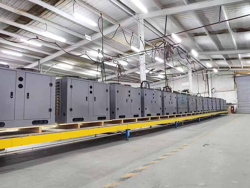 开拓创新，诚信经营，加强服务，树立品牌